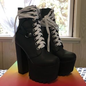 Current Mood DEVILS WORK Platform